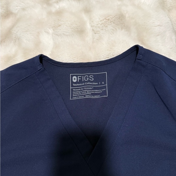 Figs Navy Blue Scrub Set, Size Small - Picture 4 of 6